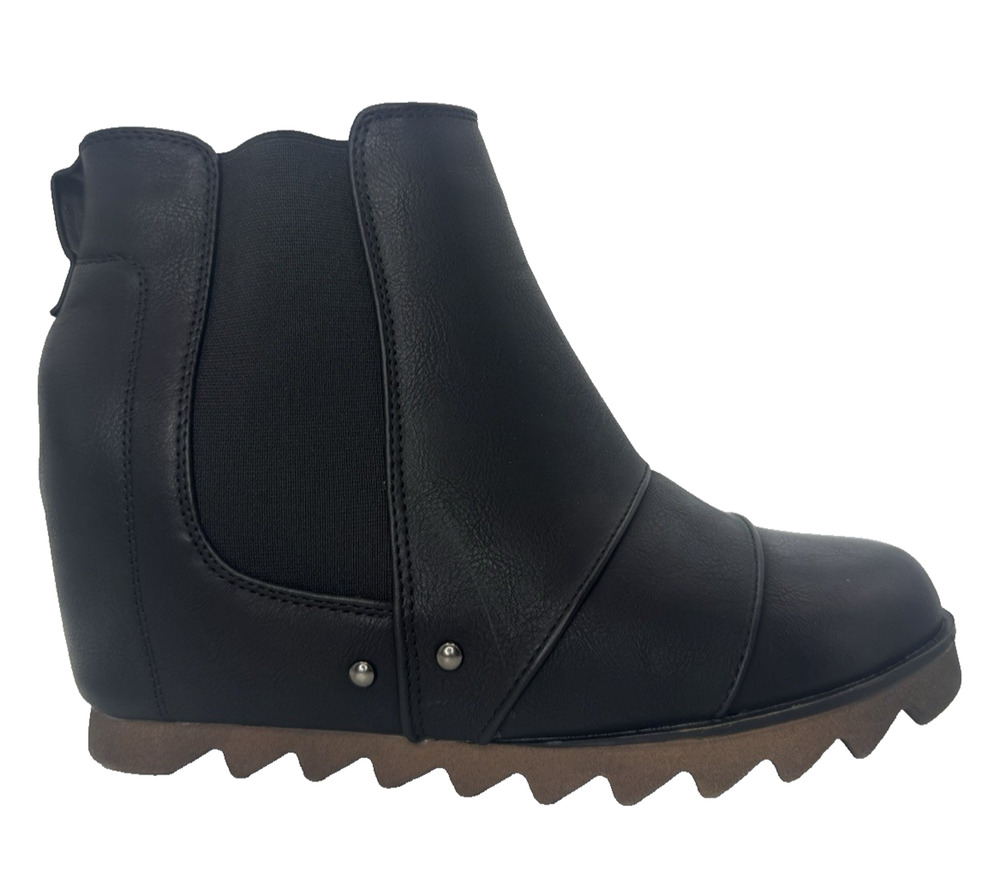 Black Womens 8 Hidden Wedge Boots Sawtooth Pull On Ankle Booties Tinstree NWOT